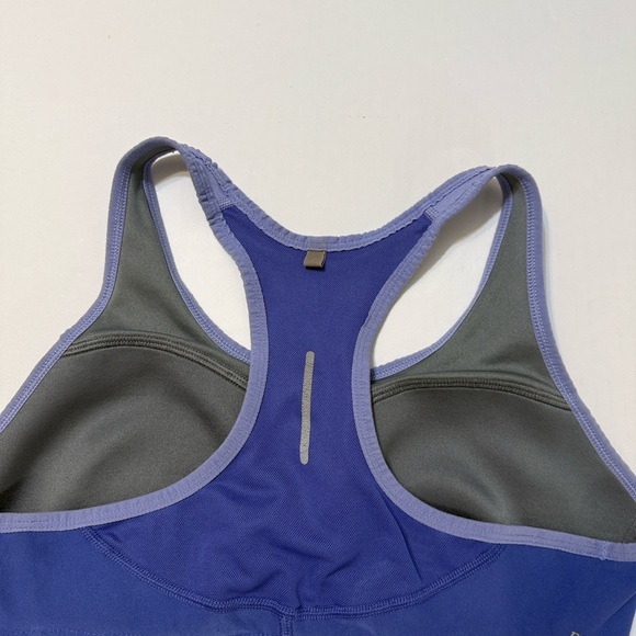 Nike Size M Women's Lavender/Blue Sports Bra - Picture 10 of 15